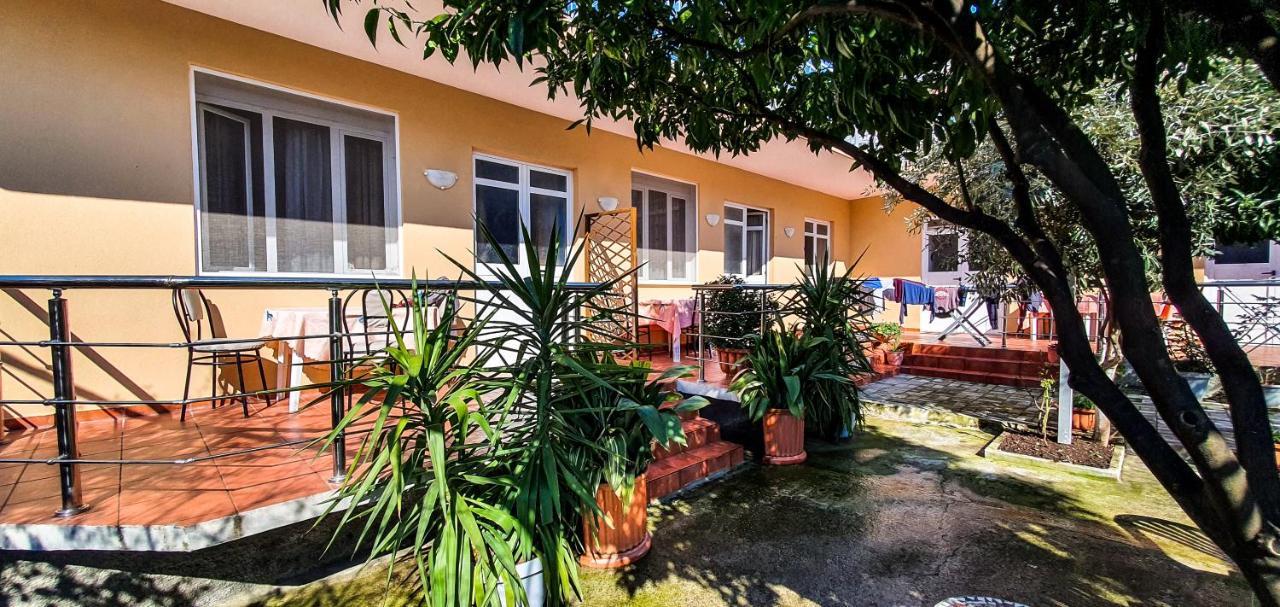 Berti Apartment Vlorë Extérieur photo
