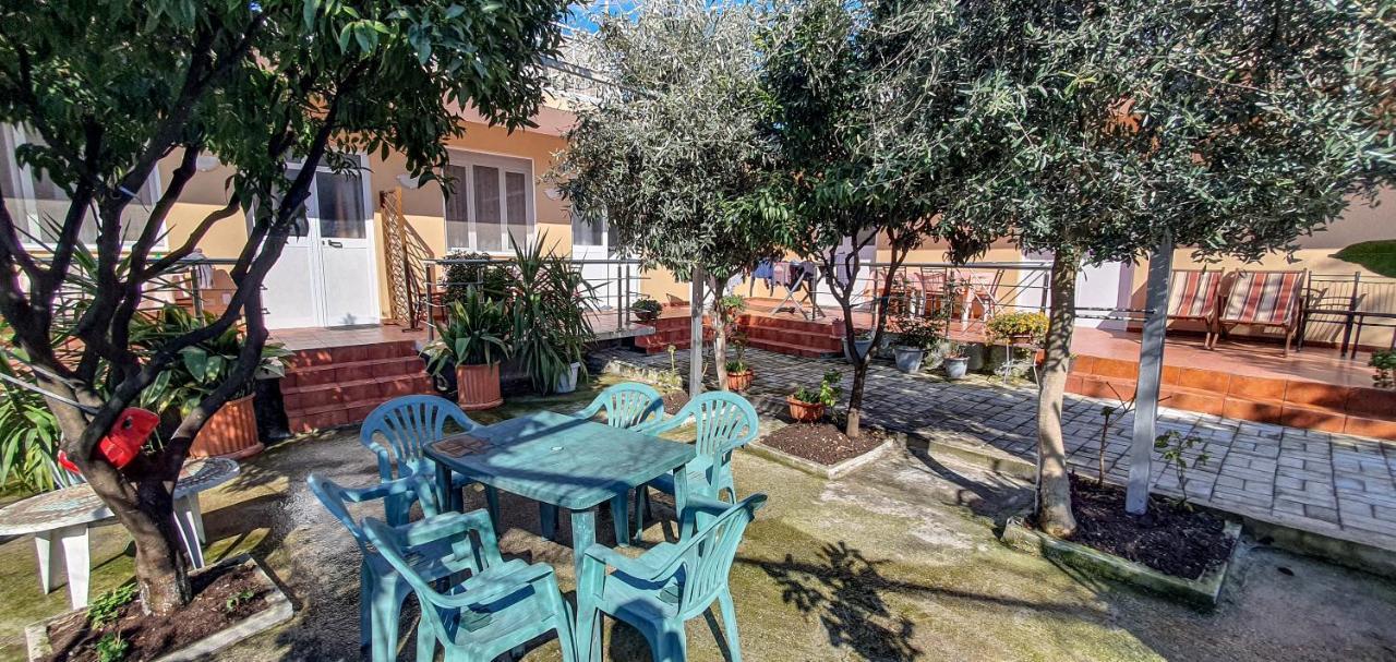 Berti Apartment Vlorë Extérieur photo