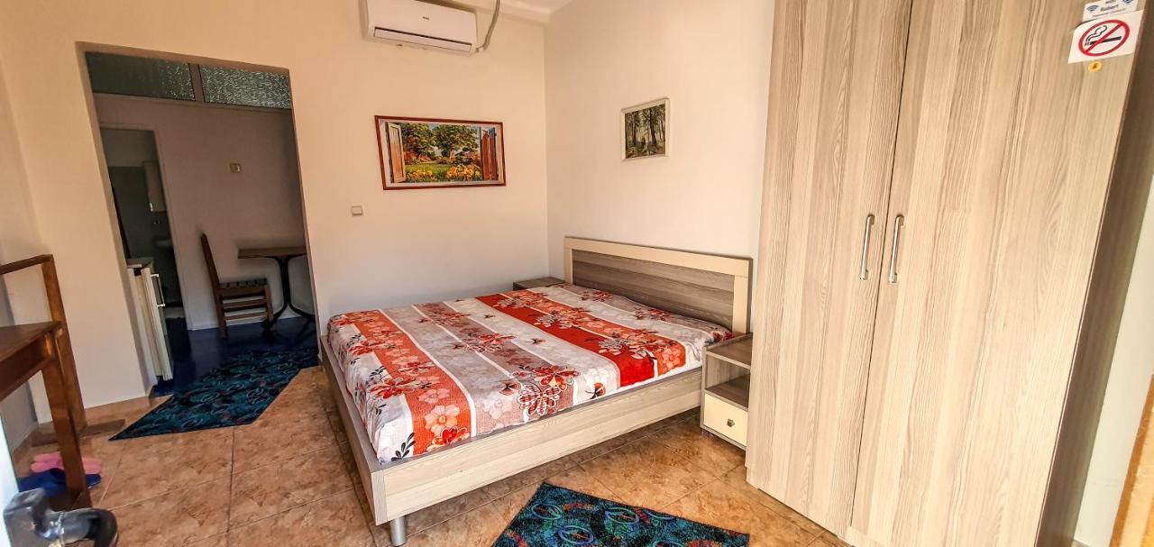Berti Apartment Vlorë Extérieur photo