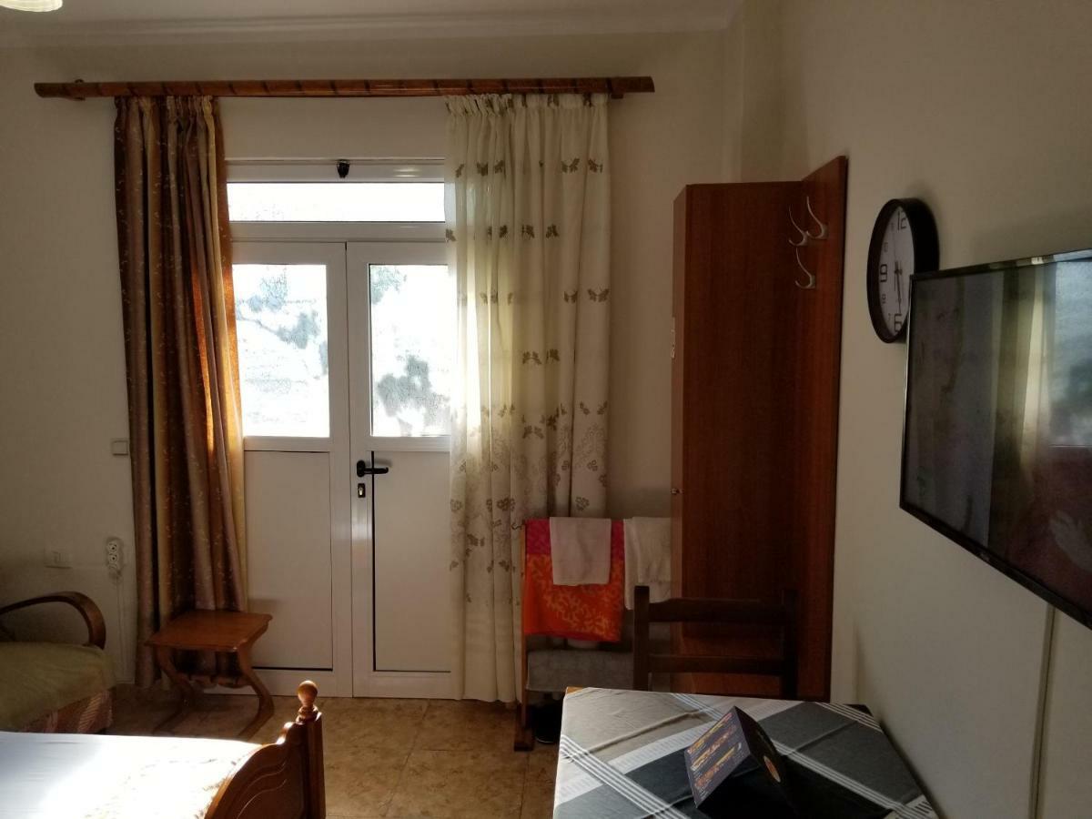 Berti Apartment Vlorë Extérieur photo